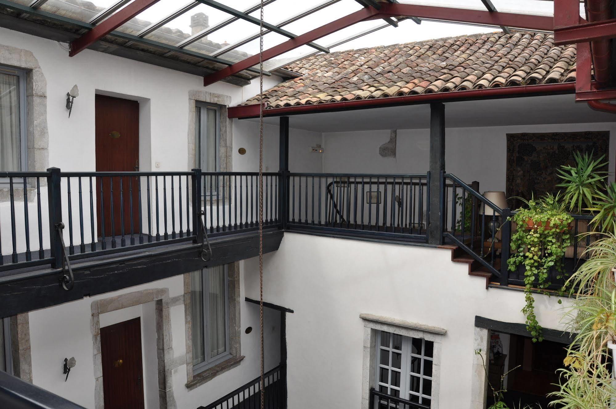 The Originals City, Hotel La Reine Jeanne, أورثيز المظهر الخارجي الصورة