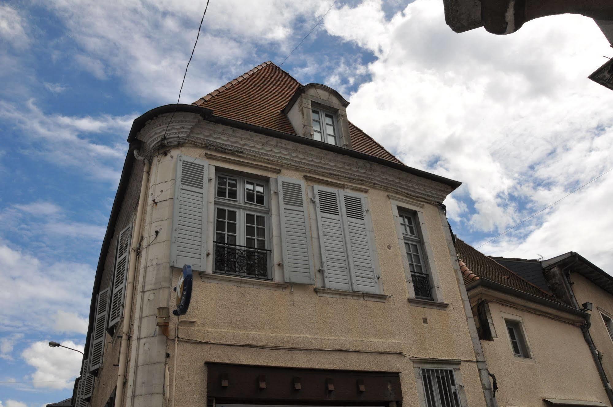 The Originals City, Hotel La Reine Jeanne, أورثيز المظهر الخارجي الصورة