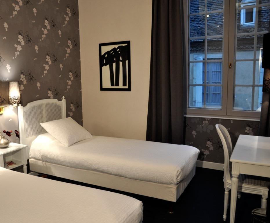 The Originals City, Hotel La Reine Jeanne, أورثيز المظهر الخارجي الصورة