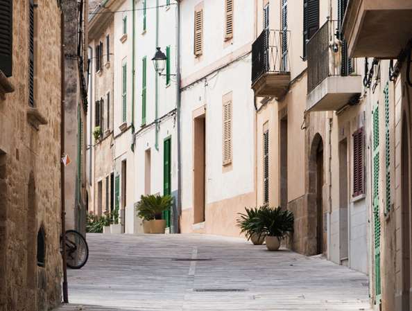 The Originals City, Hotel La Reine Jeanne, أورثيز المظهر الخارجي الصورة